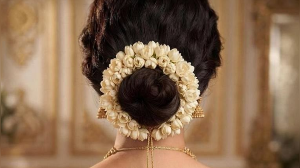 Choose A Simple Updo