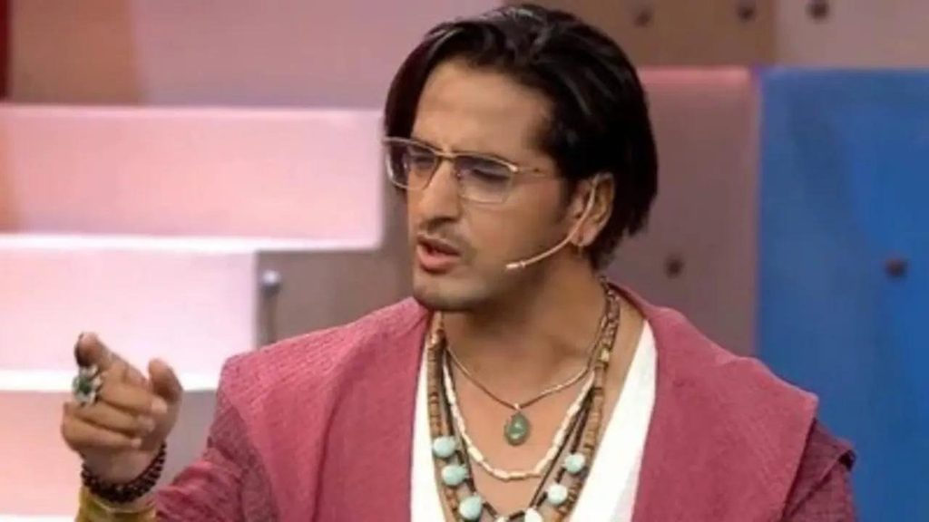 Fans Remain Divided Over Qazi Touqeer’s Marriage Claims